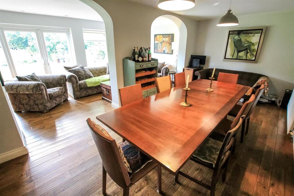 Dining Room/Sun Room