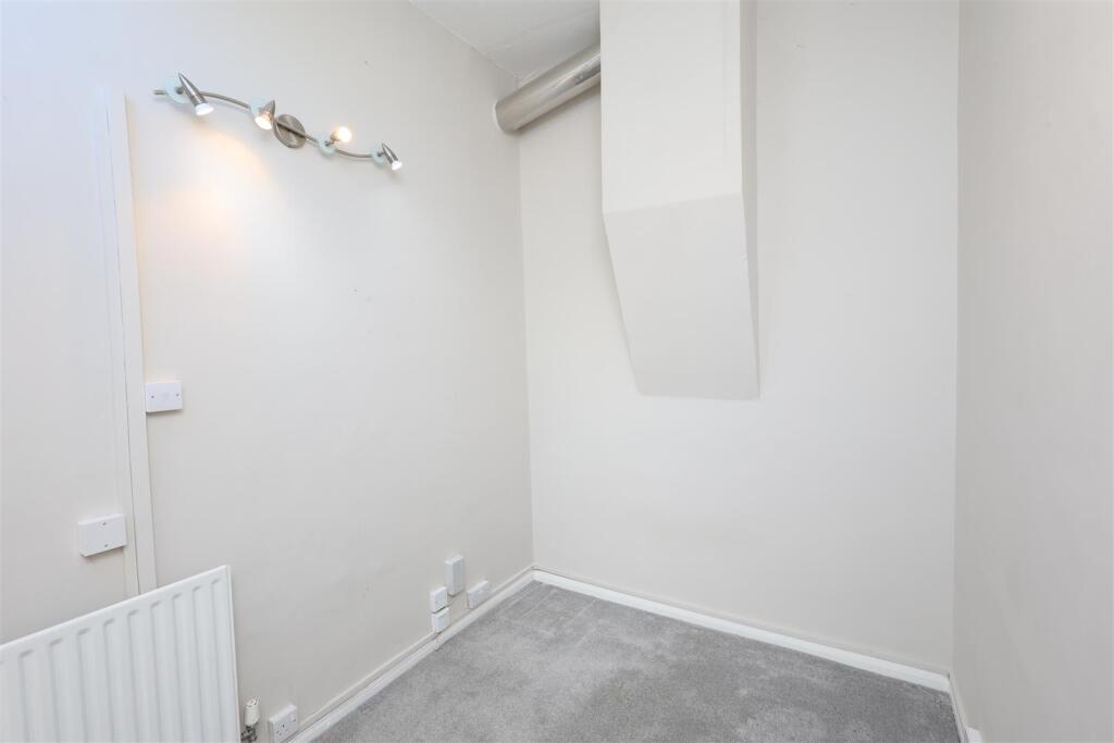 STUDY/BEDROOM 3