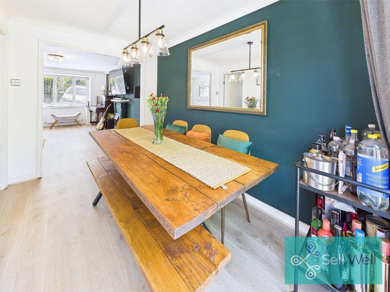 Dining Area/Lounge