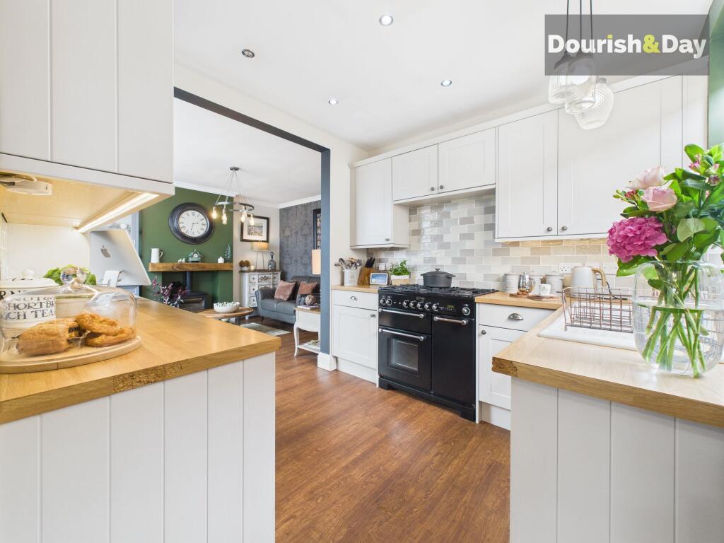 Open Plan Kitchen / Living Diner