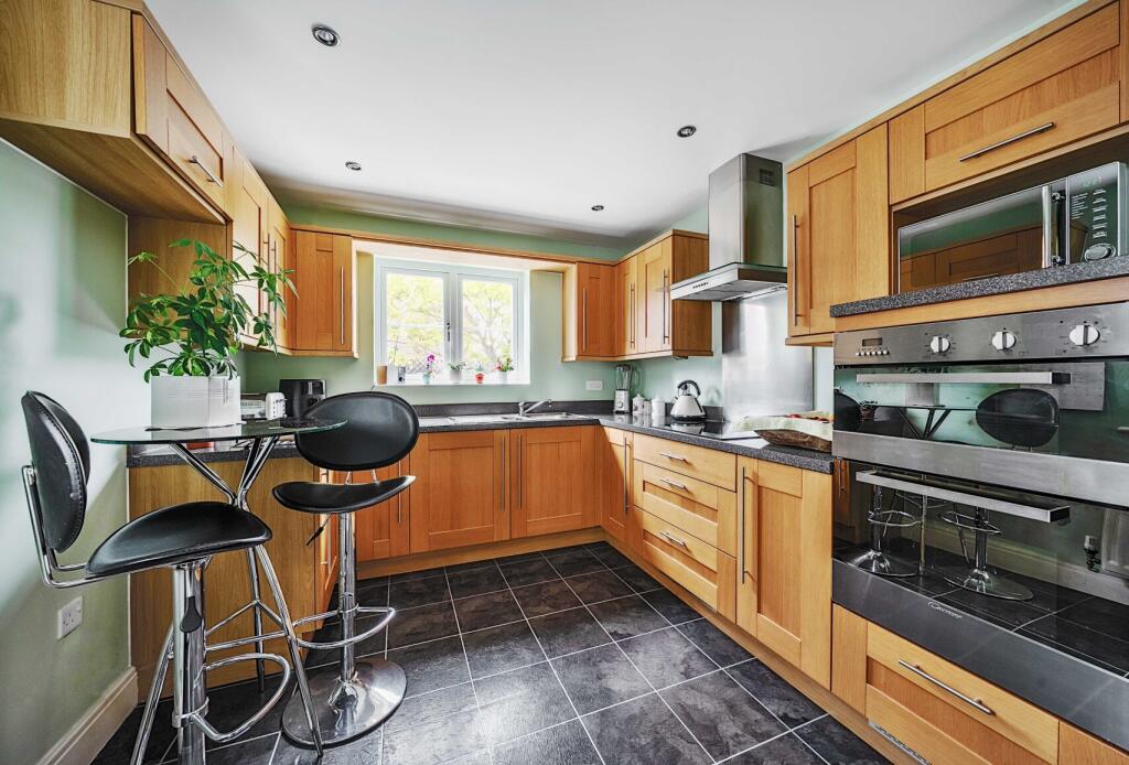 1297395-31-683065...