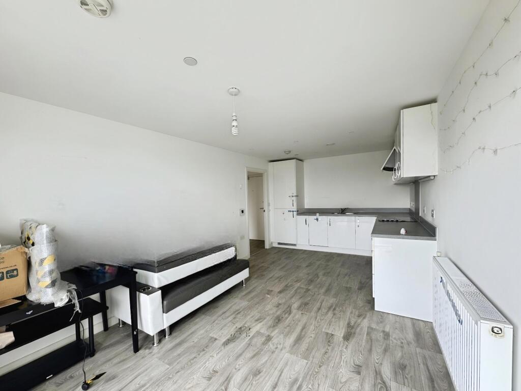 Reception/Kitchen