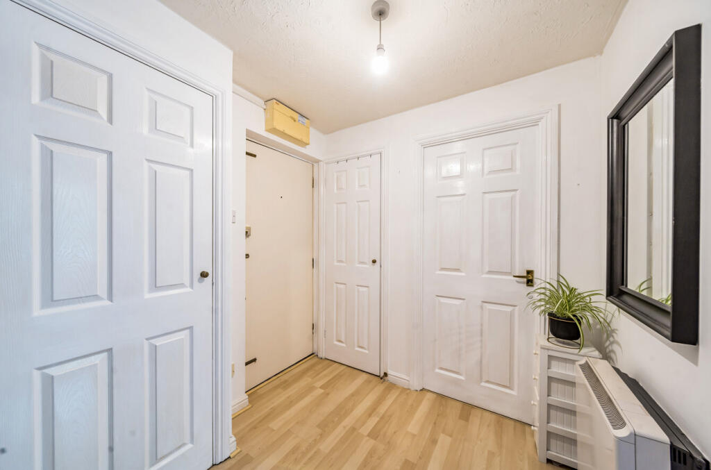 1346136-18-68b1cc...