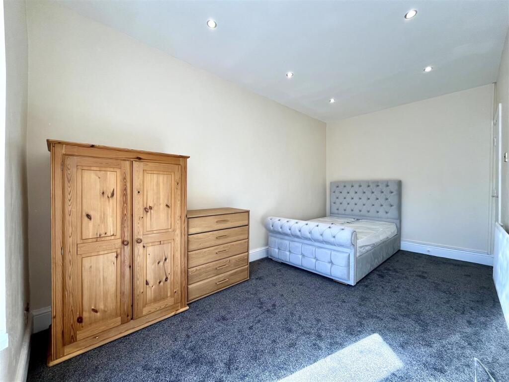 Bedroom 1 Aspect 2