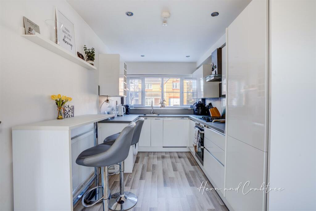 Hind Close, Pengam Green, HernCrabtree (3).jpg