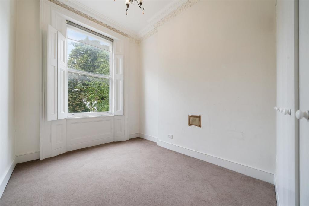 17B Belsize Square NW3 4HT-9.jpg