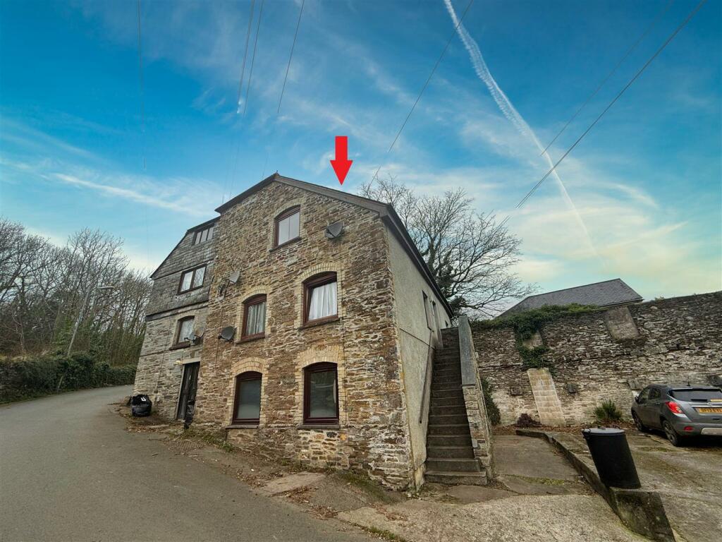 Town Mills - Blue Sky EXTERNAL with arrow.jpg