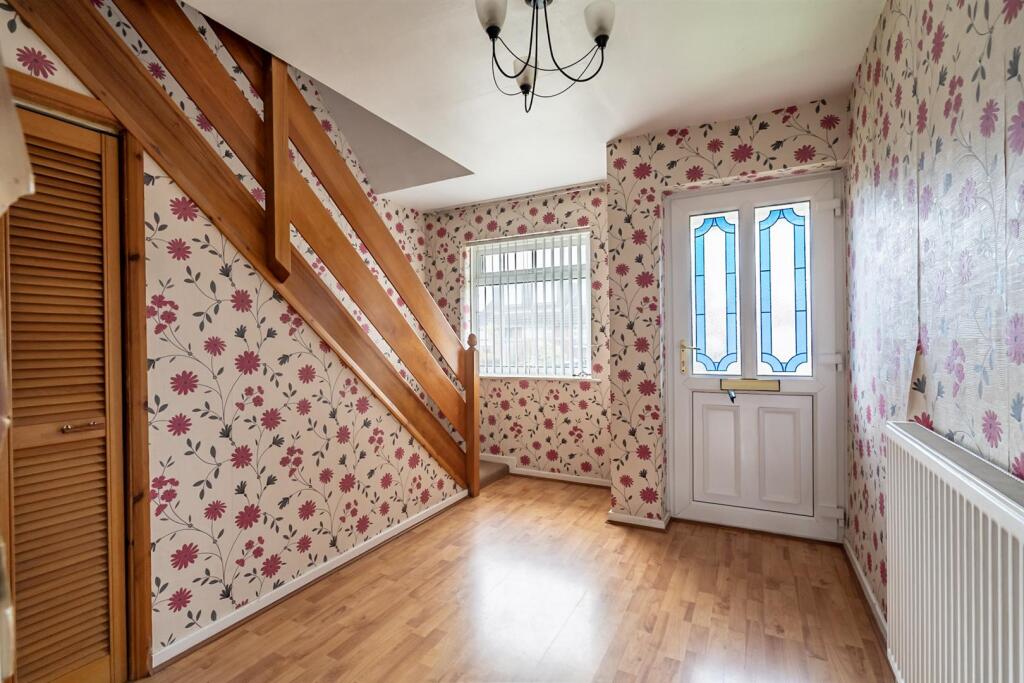 ENTRANCE HALLWAY