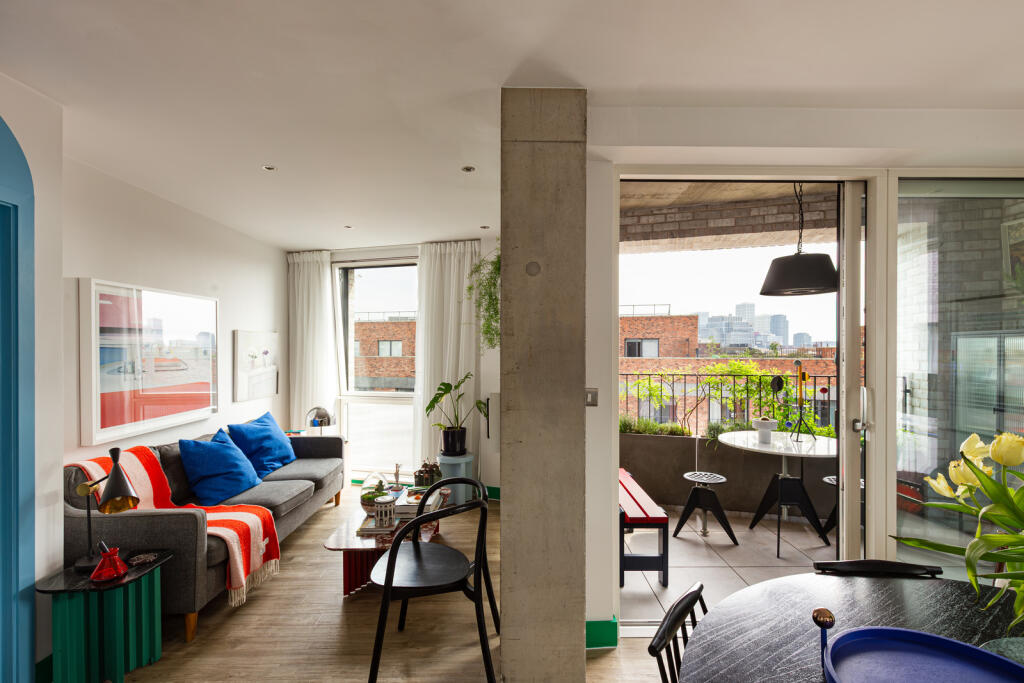 282342 - 25_5_TMH E3 2EF5484-Enhanced-NR-Edit-E...