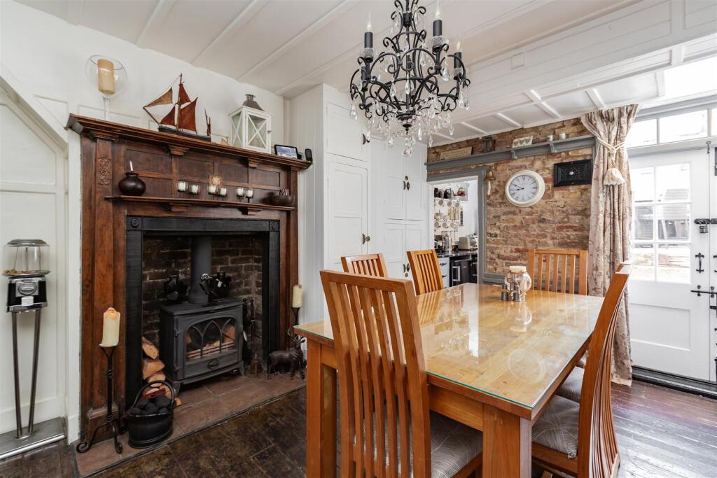 8 Central Parade-HR15.jpg