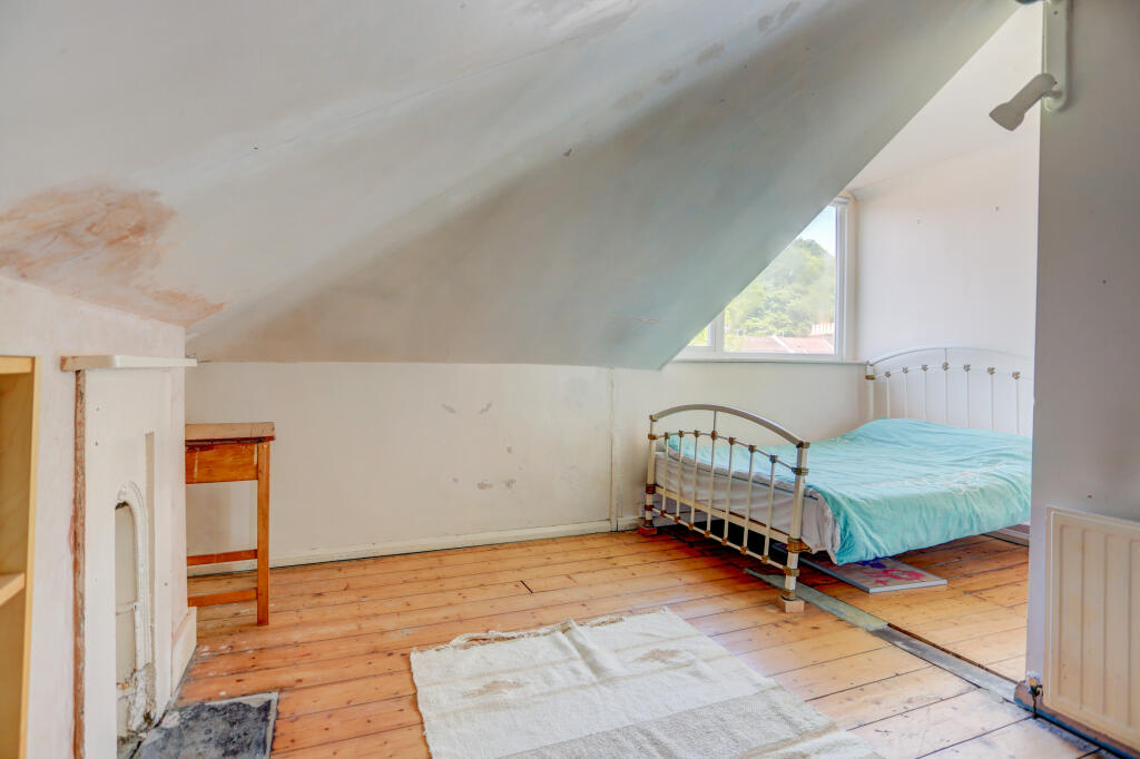 bedroom5