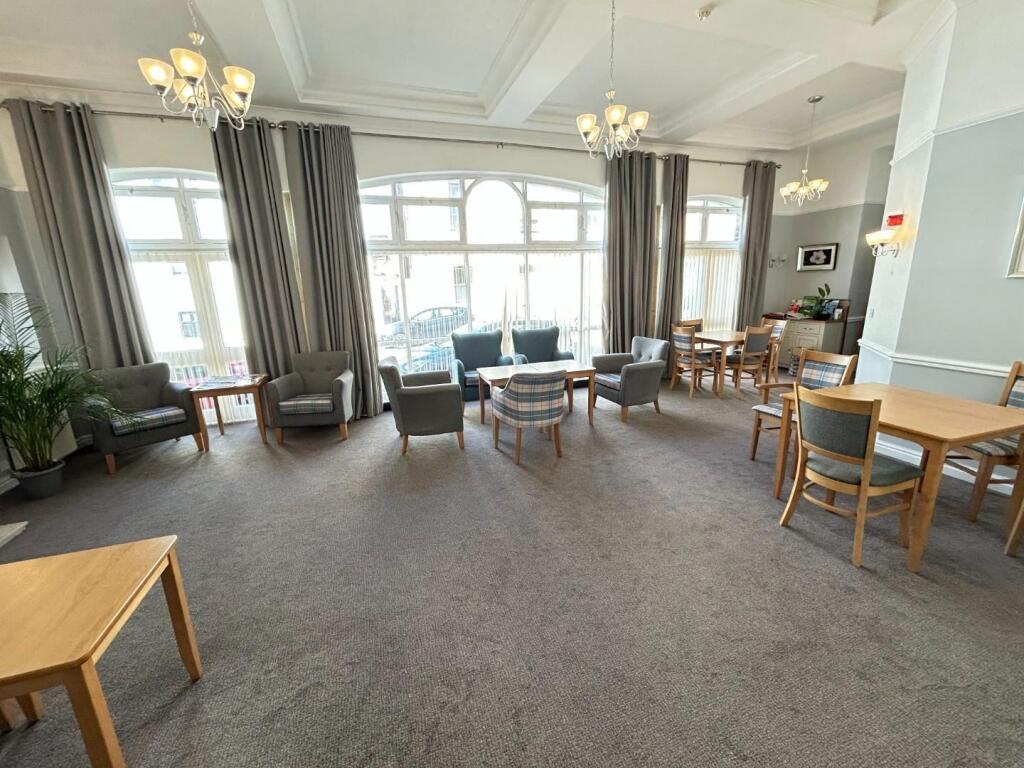 Communal Lounge Pic.jpg