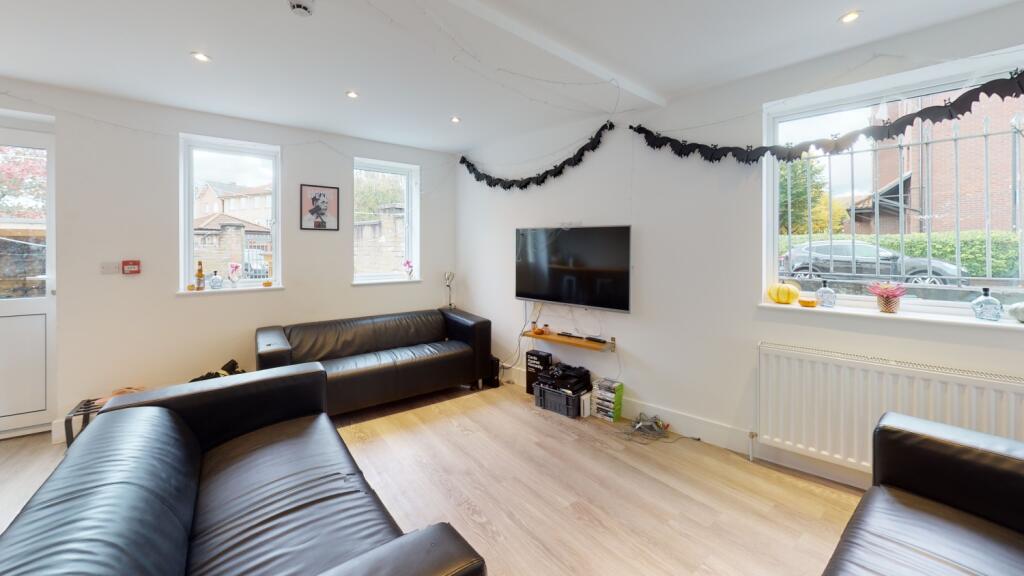 185-Hotwell-Road-Living-Room(1)