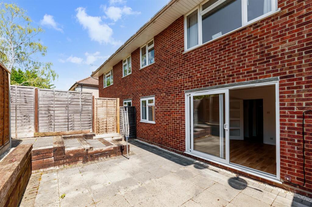 WILLIS CLOSE, (10).jpg