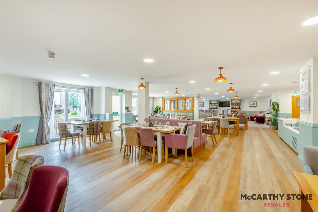 8600136-interior08.jpg