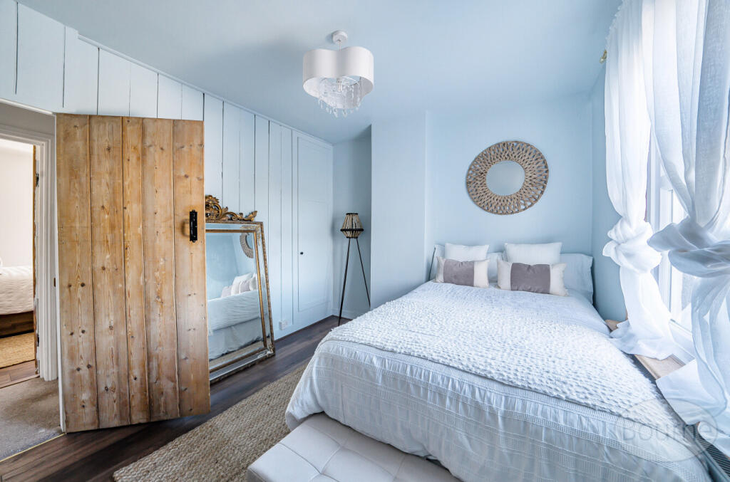 e141e821-c56a-423...