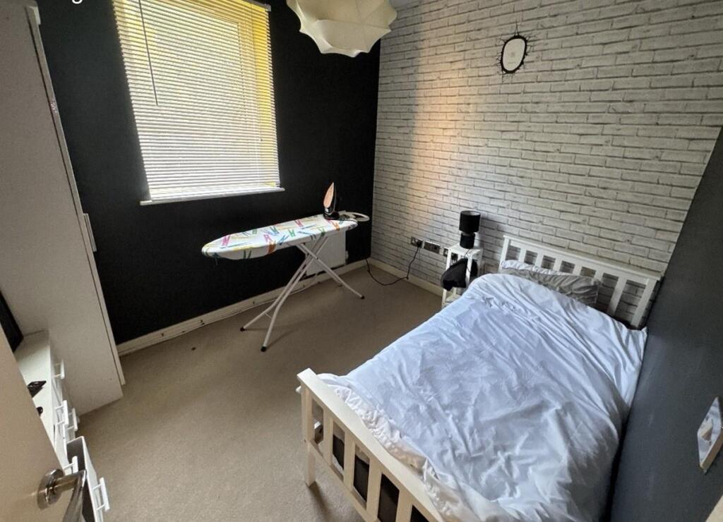BEDROOM two.jpg
