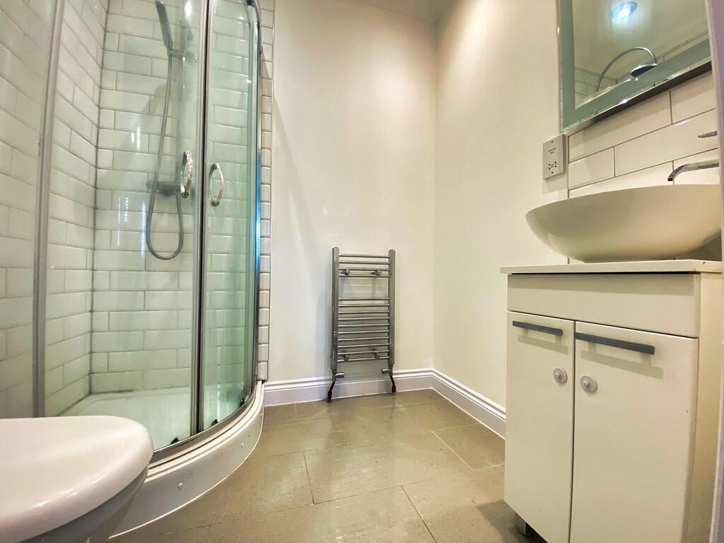 Photo 05-09-2025,...