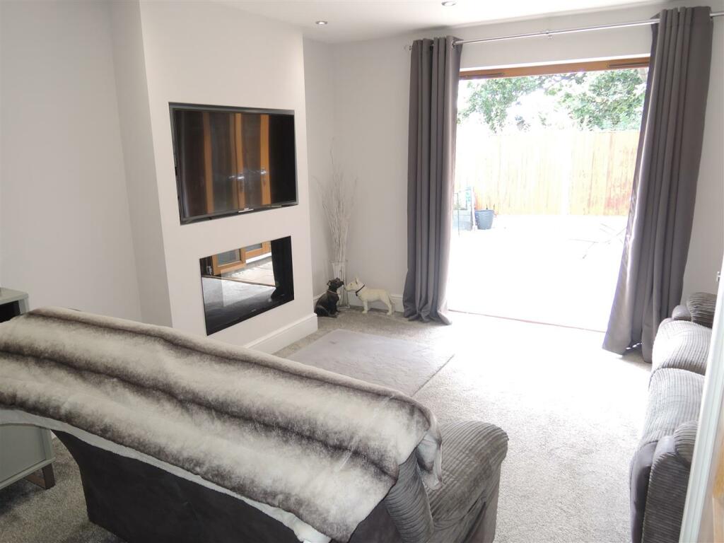 Lounge: