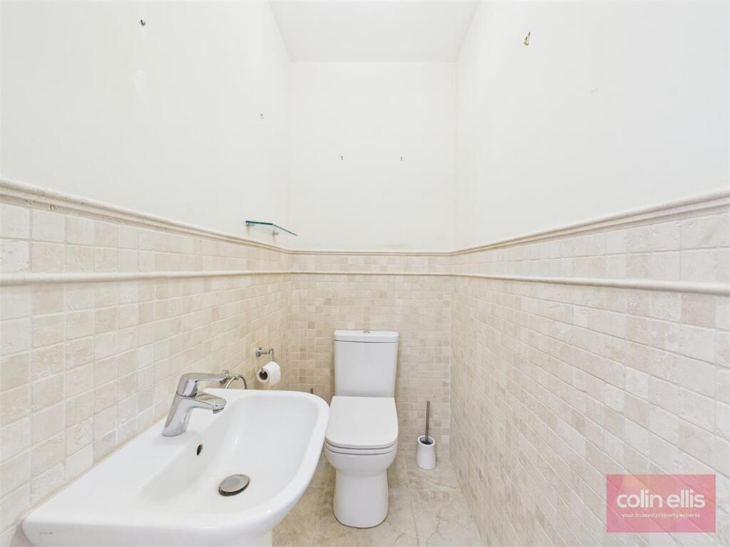 CAM05075G0-PR0200-STILL017.jpg