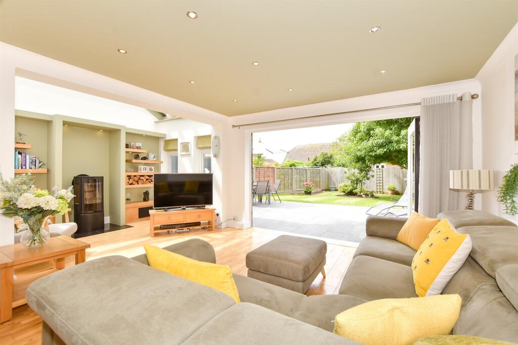 External Lifestyle Photograph