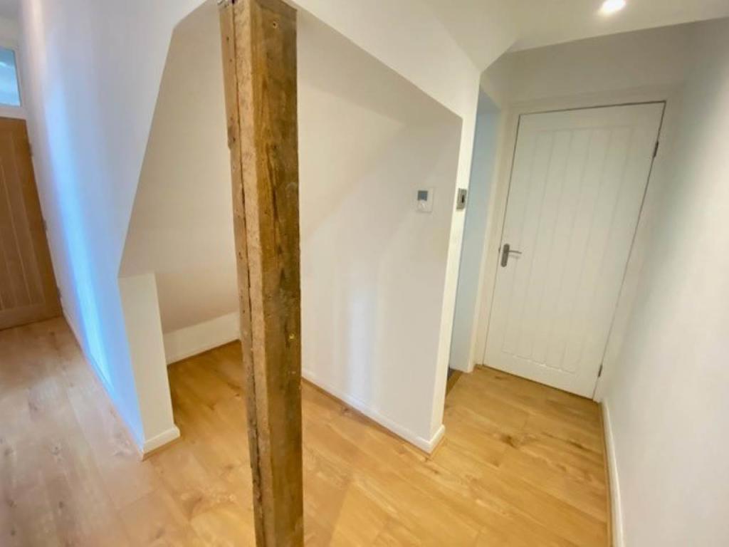 Entrance hallway und