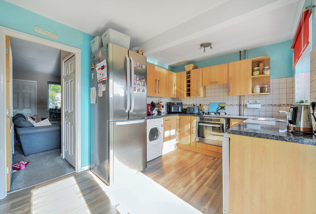 12-681b2e6b3f164-...