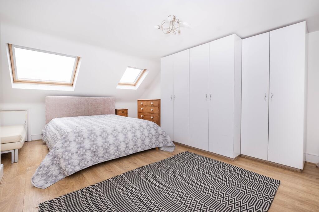 158-clonmore-stre...