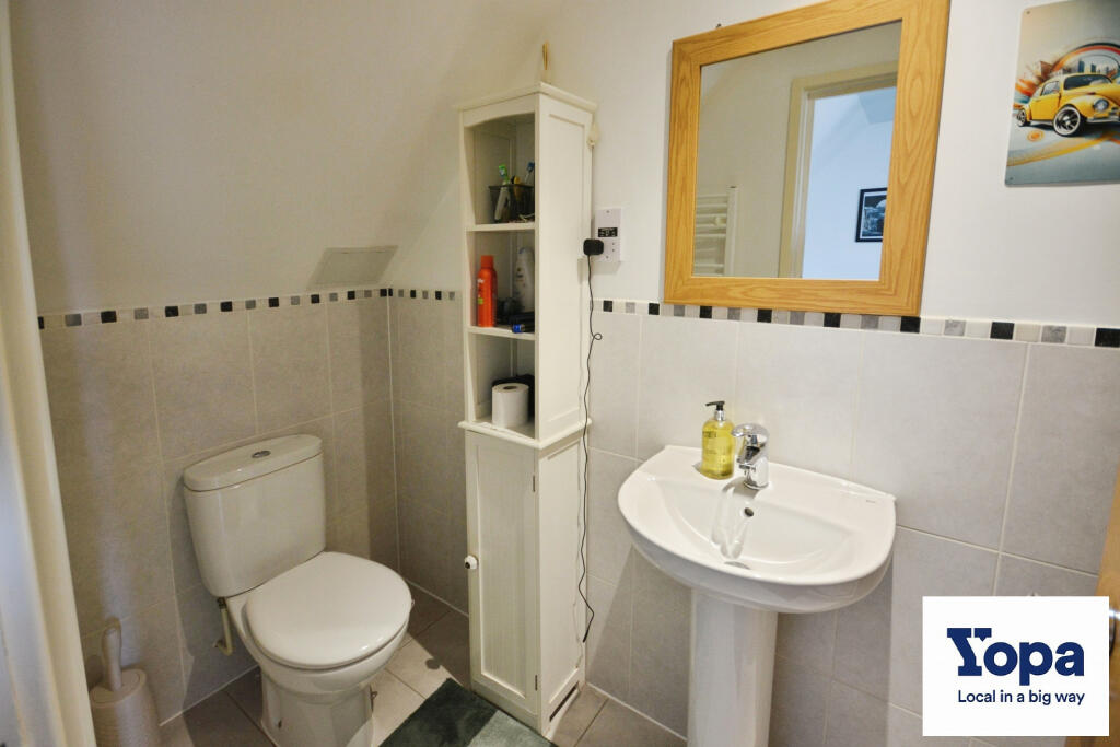 Bedroom five en-suite