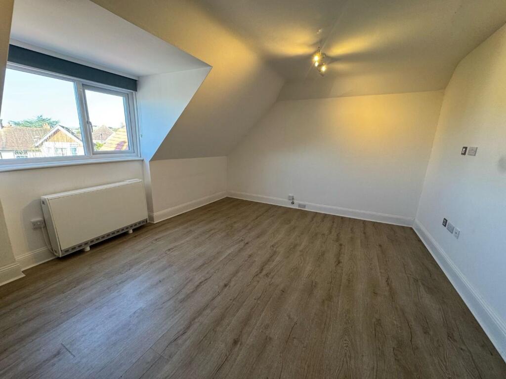 lounge reception room.jpg