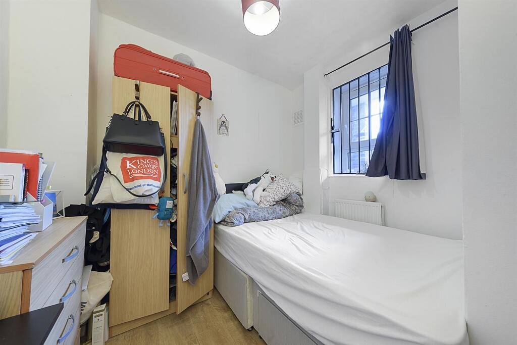 Aston Gray  12 Brunlees House (6).jpg