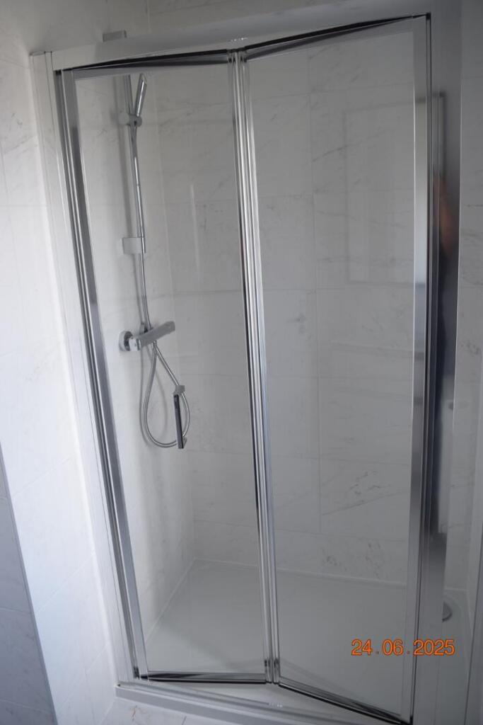 Ensuite Shower Room
