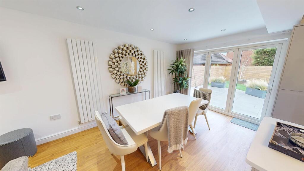 The Spires, Kitchen/Diner