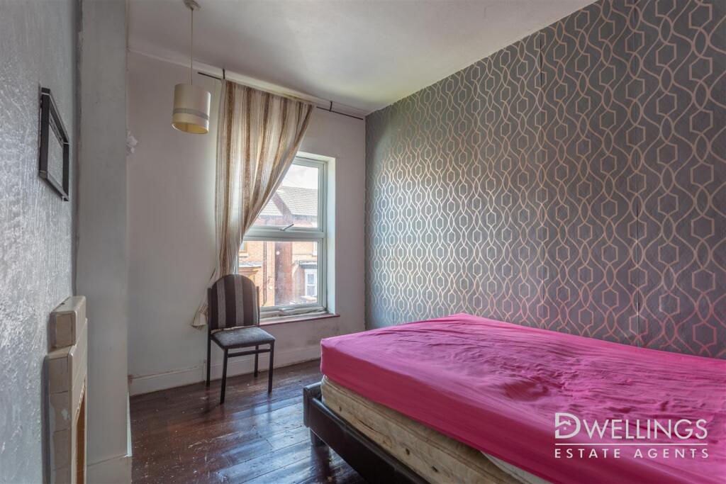 DWELEST- 6 St Paul's St West, DE142BP-0013.jpg