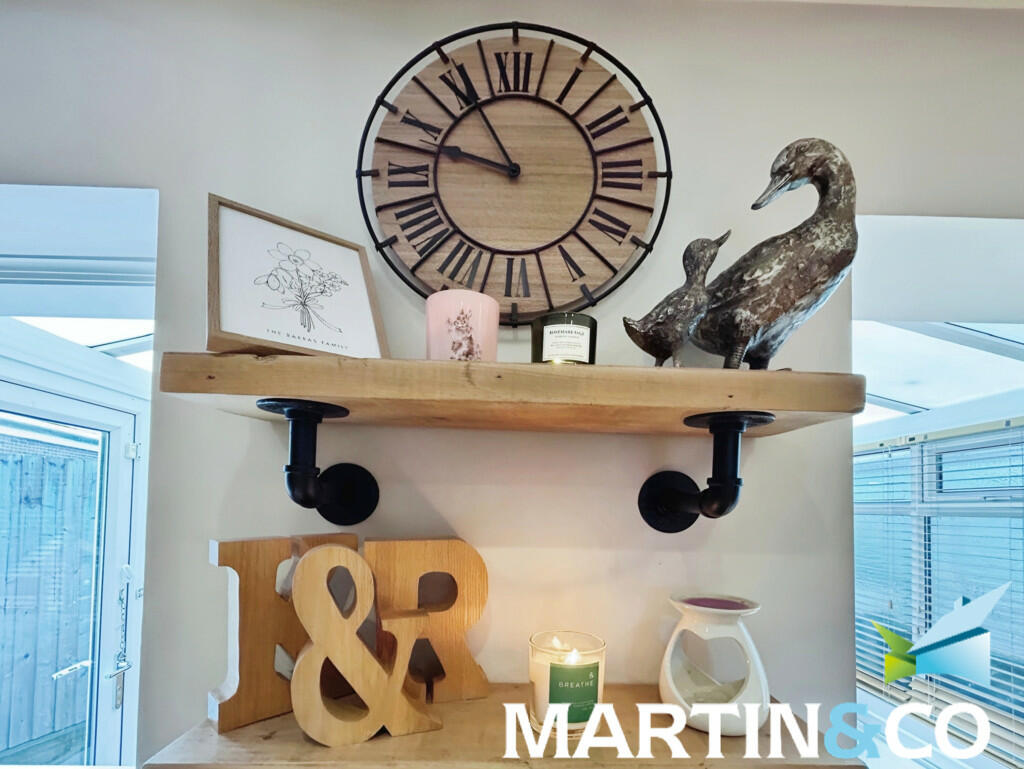 b44025f2-IMG-2024...