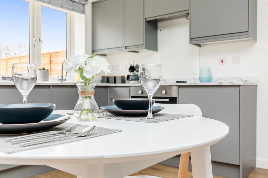 Whested Road, 23, Lower Flat-15.JPG