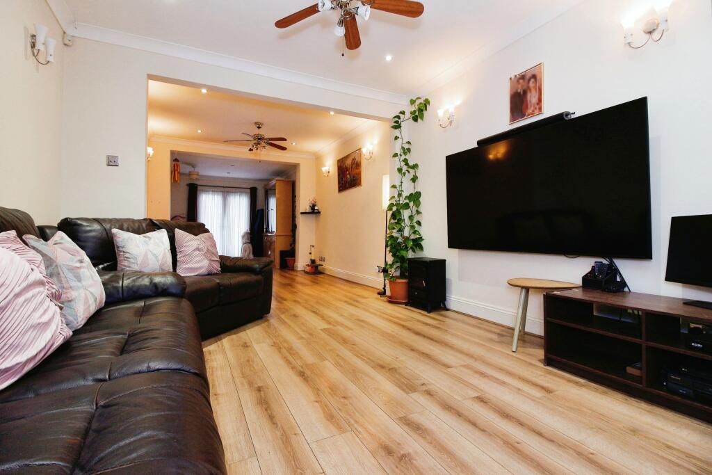 Living / Dining Room