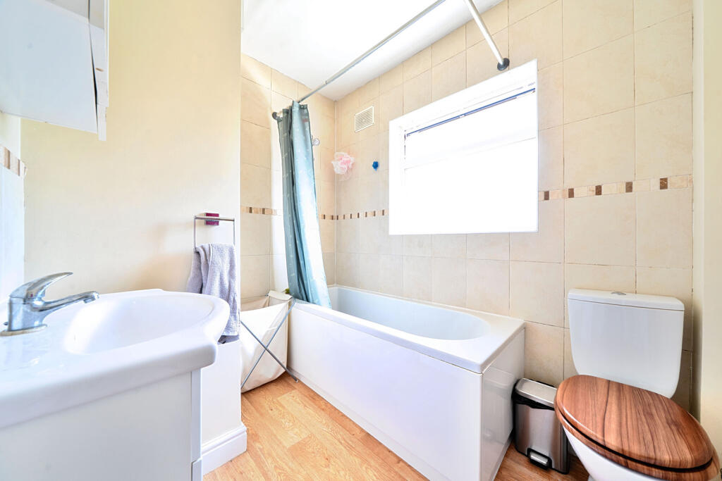 1321356-8-686cf01...