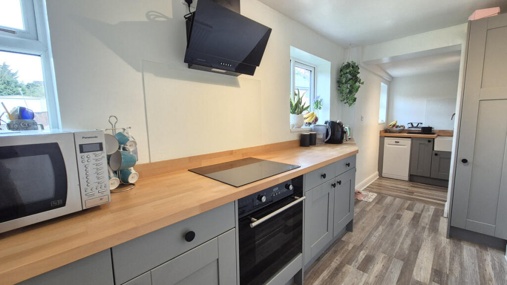 Kitchen With Utility