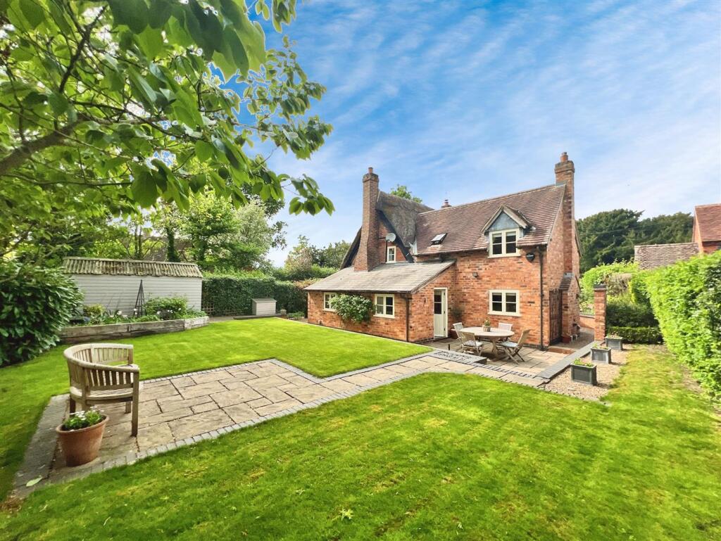 8c09f2d5-rear 20elevation 20L.jpg