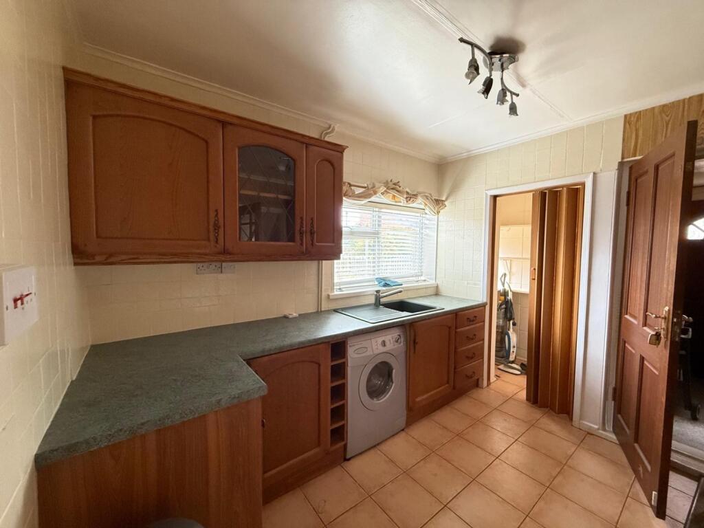 050d8aef-bdbd-4f27-95a5-4536c9535626