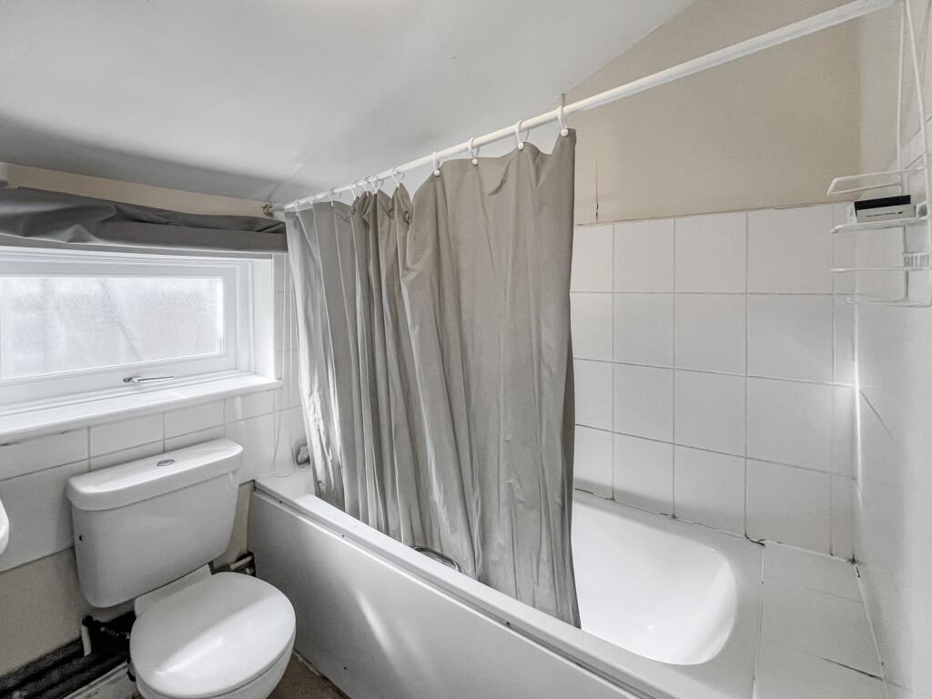 98 Ritherdon Road, Tooting, London SW17 8QQ
