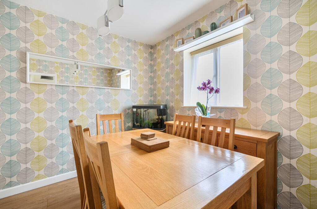 1304270-15-6841c8...