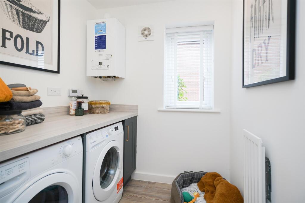 Crest Nicholson (20).jpg