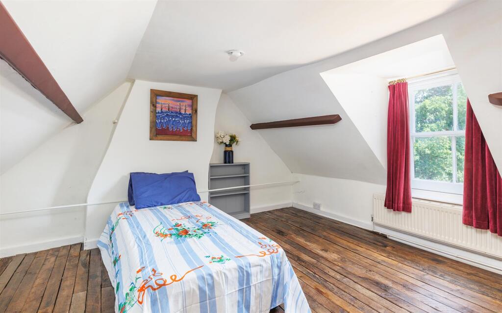 Bedroom 5