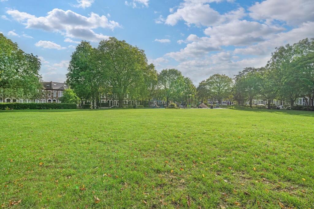 Holmewood Gardens-23.JPG