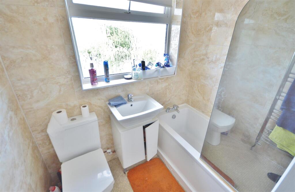 THREE PIECE BATHROOM SUITE