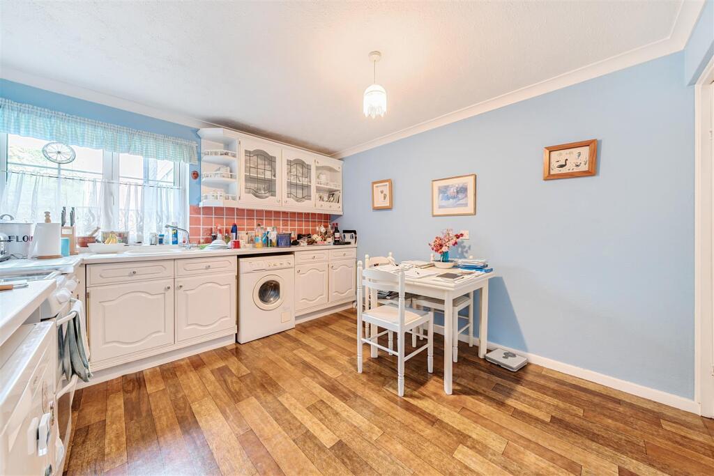Kitchen, dining area.jpg