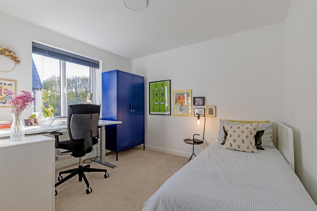 Bedroom 2-1.jpg