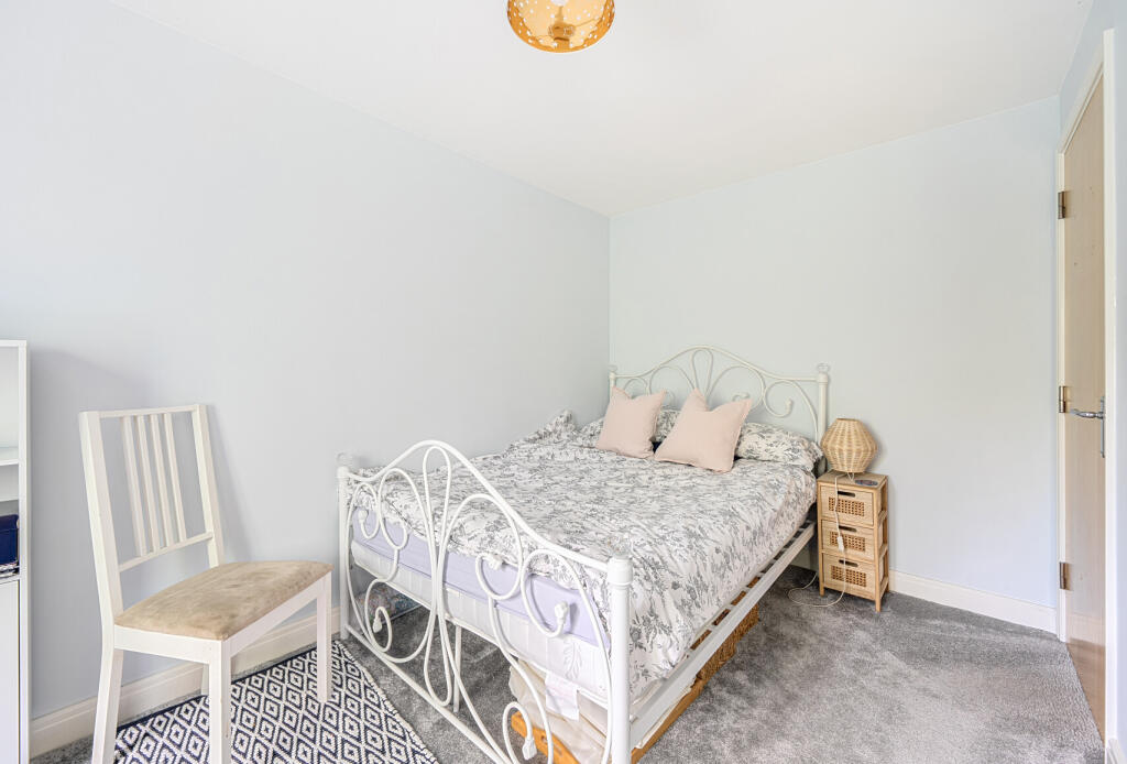 1299750-24-68304a...